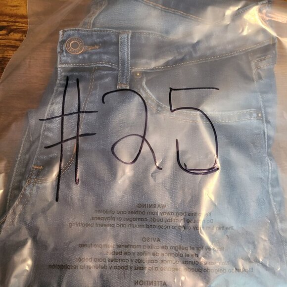 Levi's Jeans Size 28 Low Rise 711 Skinny Medium Light Wash Stretch Denim Western - Picture 13 of 13